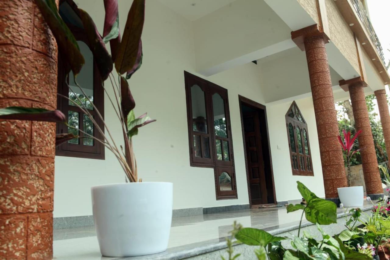 Annus Homestay Ramakkalmedu エクステリア 写真